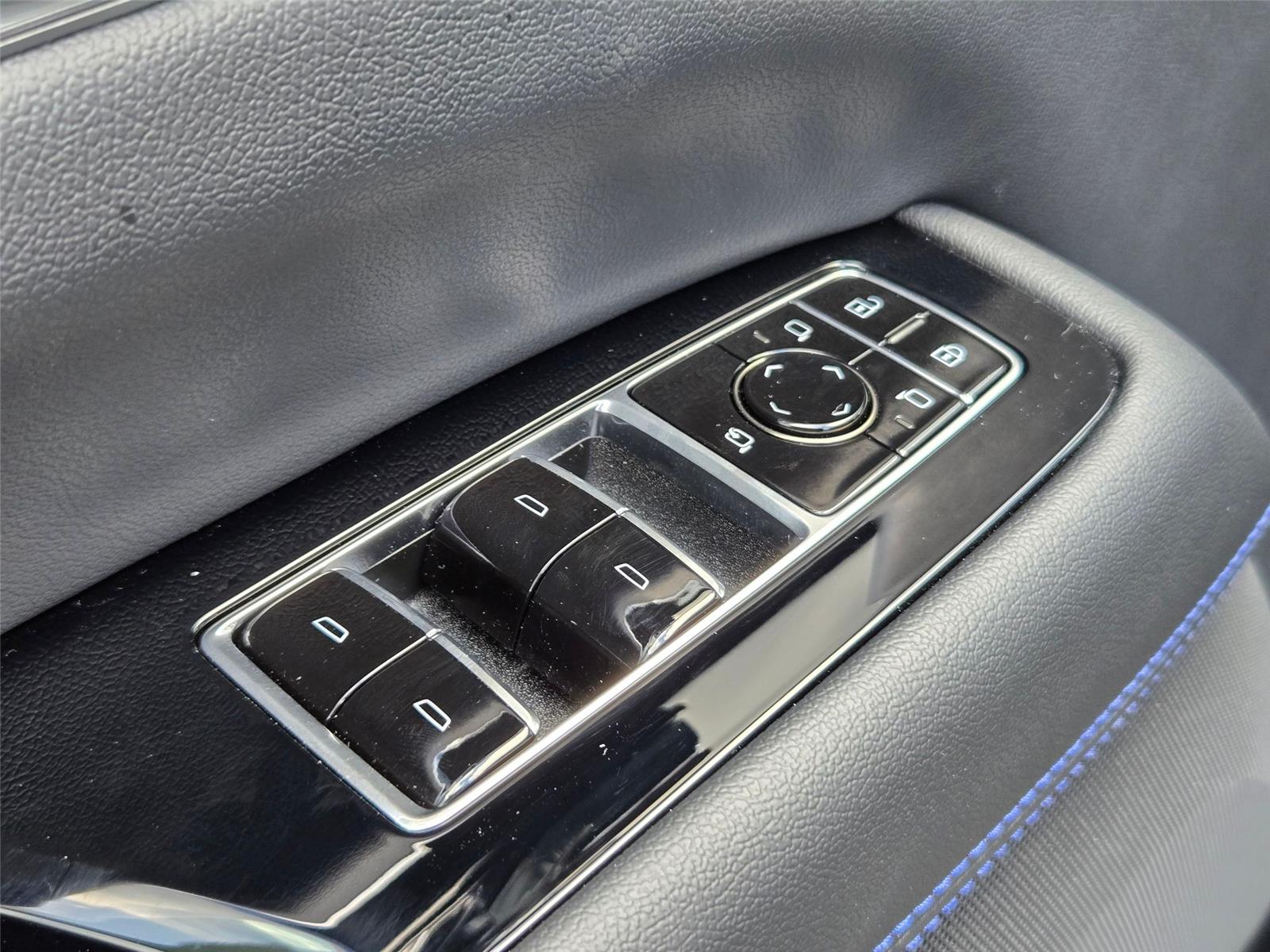 2026 Cadillac Escalade IQ Sport - Photo 25