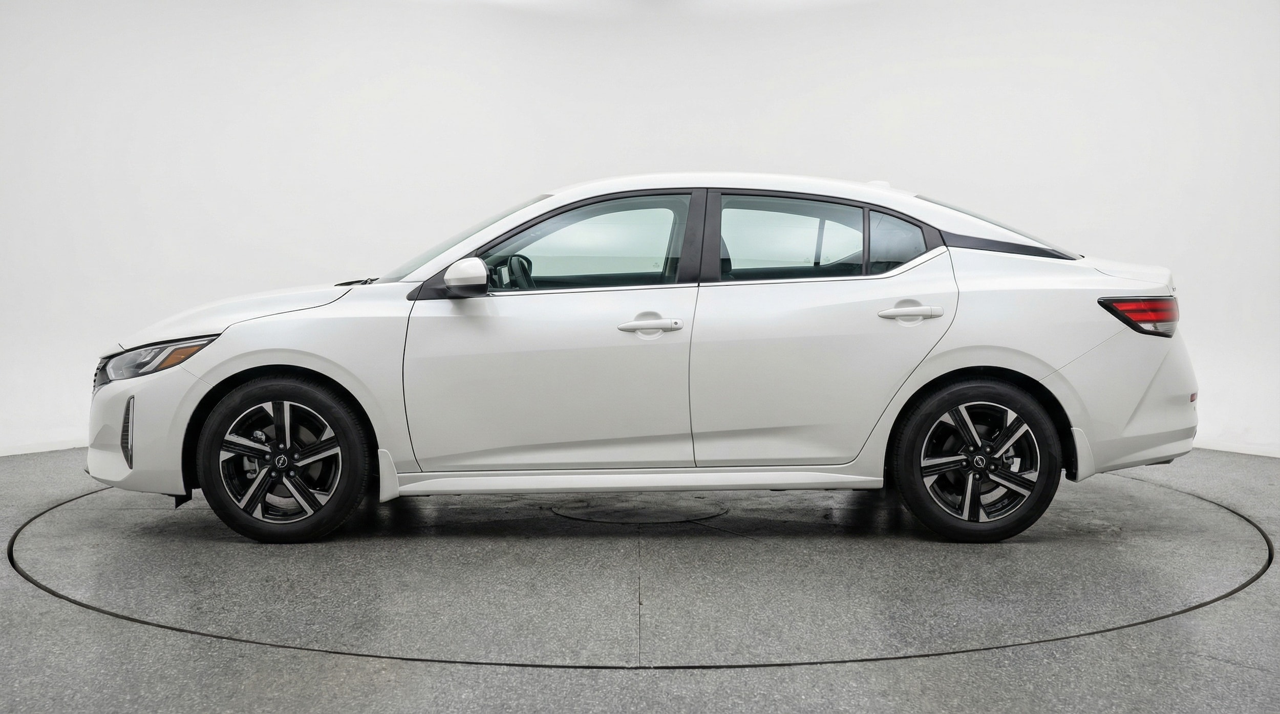 Thumbnail: 2025 Nissan Sentra - 4