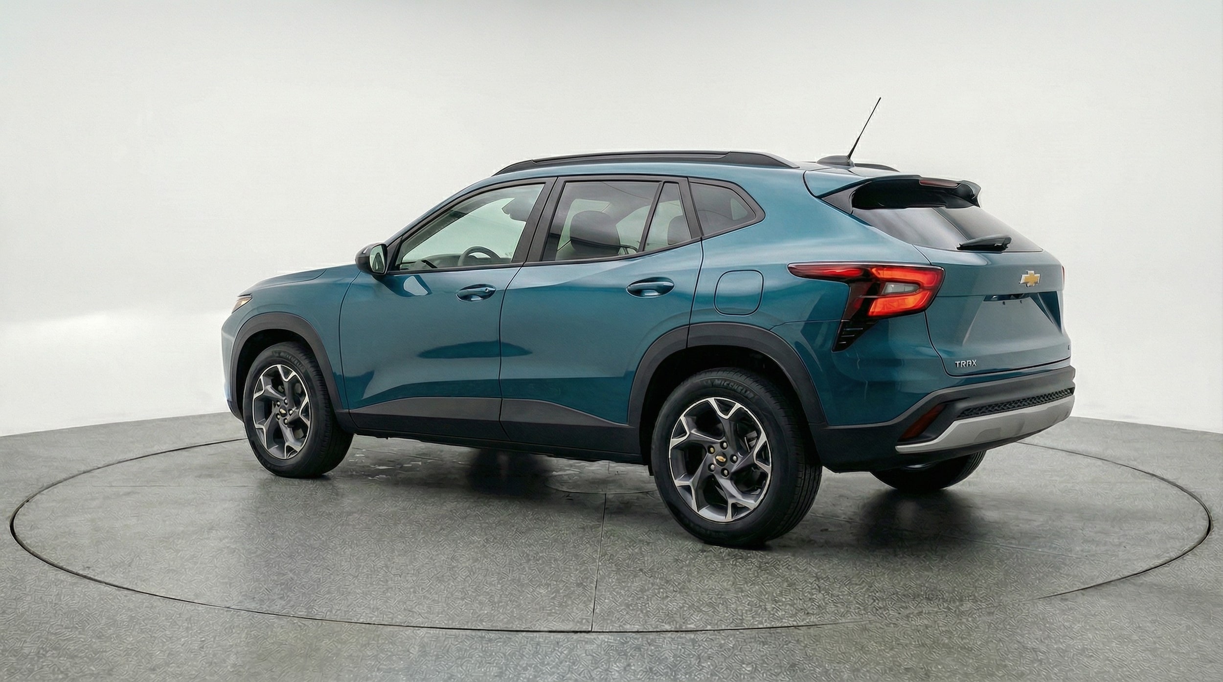 Thumbnail: 2025 Chevrolet Trax - 5