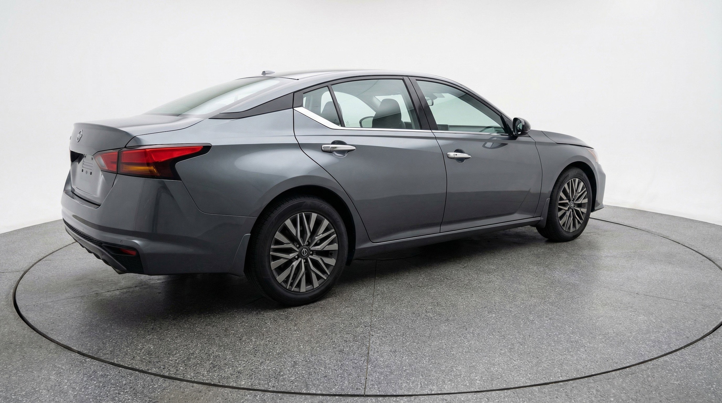 Thumbnail: 2025 Nissan Altima - 9