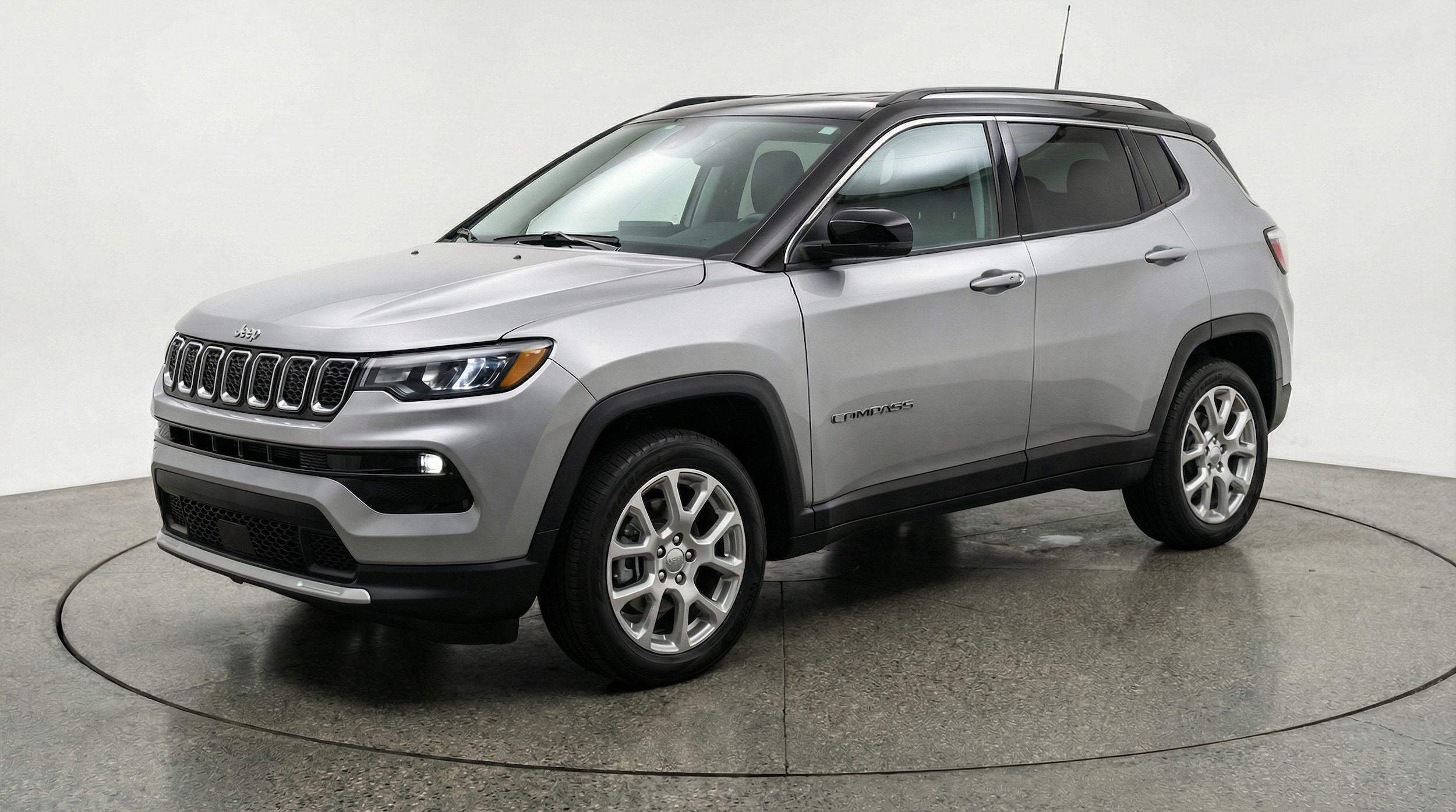 Thumbnail: 2025 Jeep Compass - 3