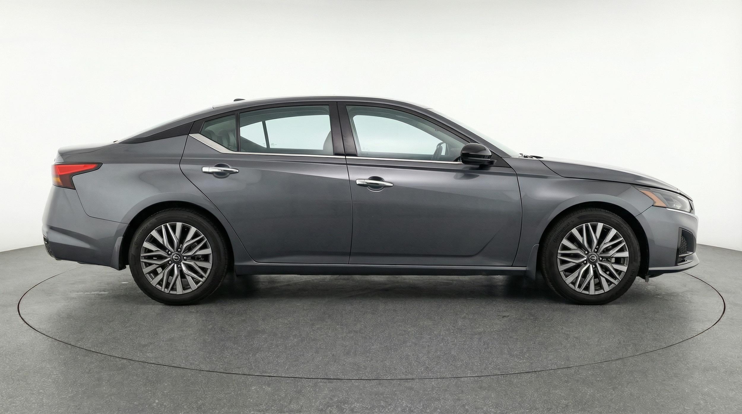 Thumbnail: 2025 Nissan Altima - 8