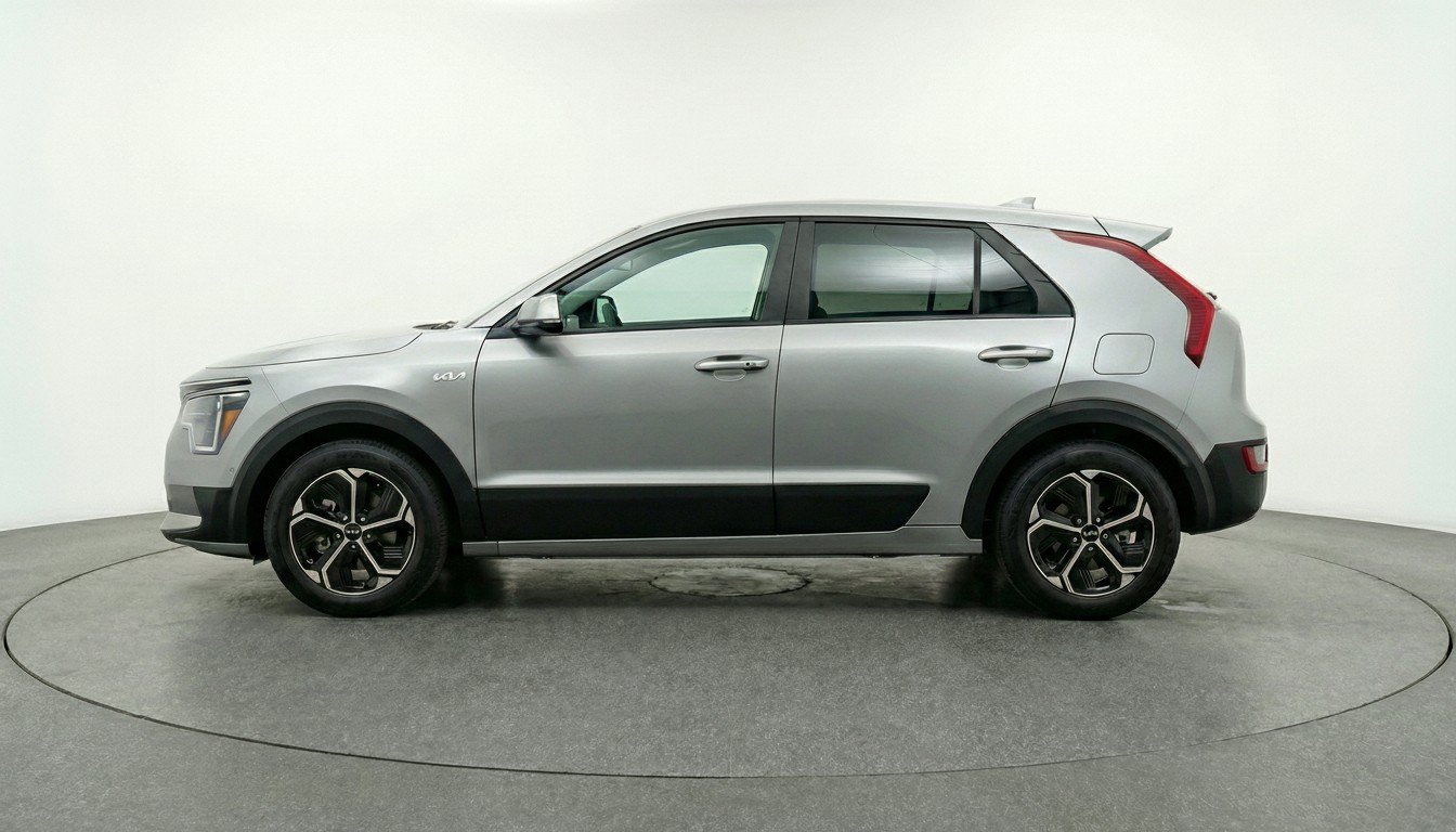 Thumbnail: 2026 Kia Niro - 5