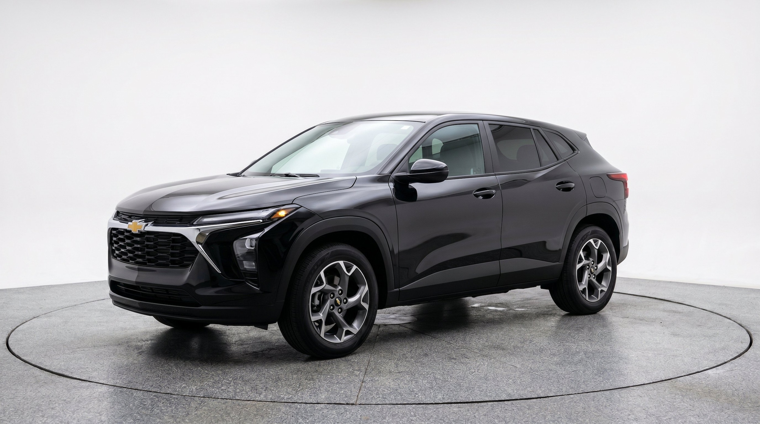Thumbnail: 2025 Chevrolet Trax - 3