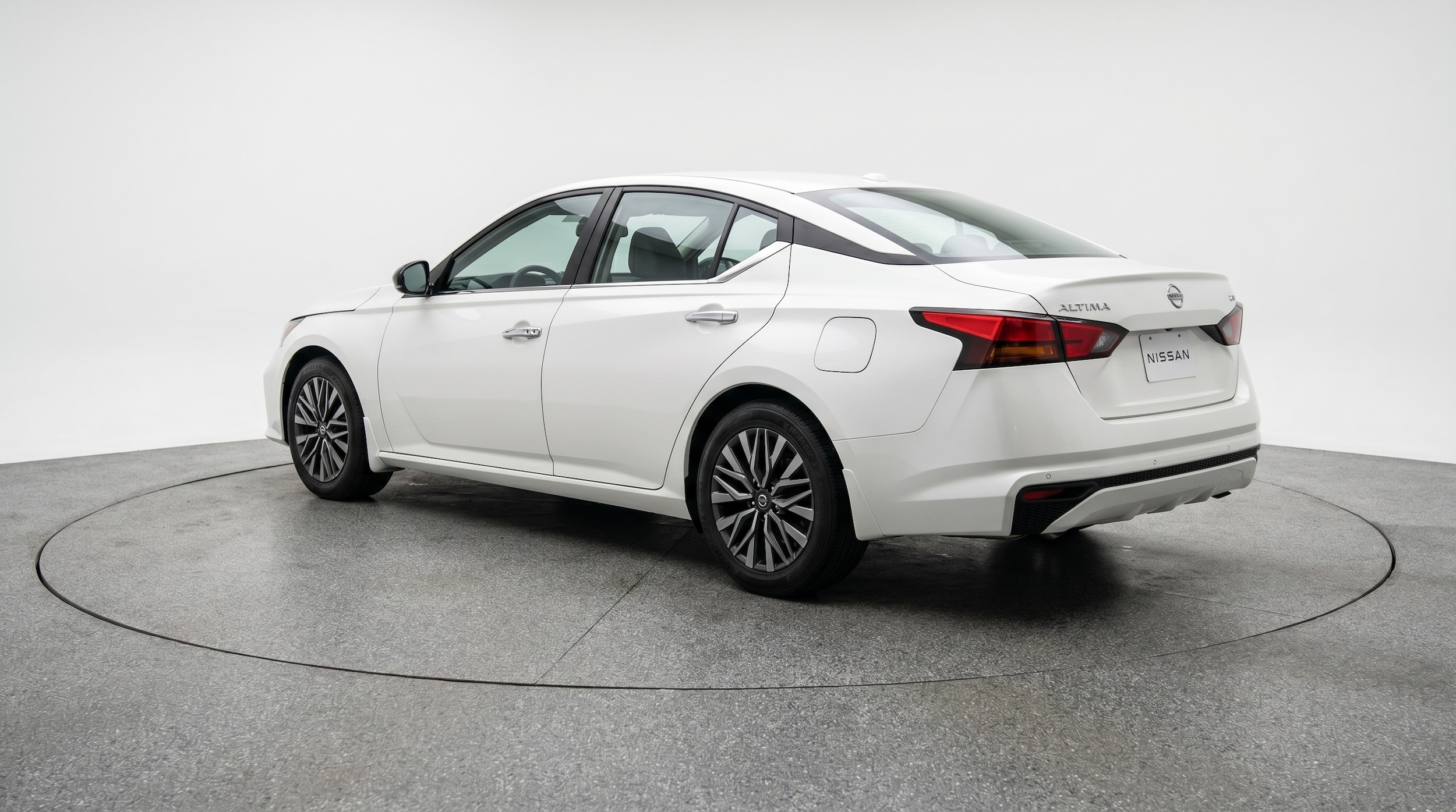 Thumbnail: 2025 Nissan Altima - 5