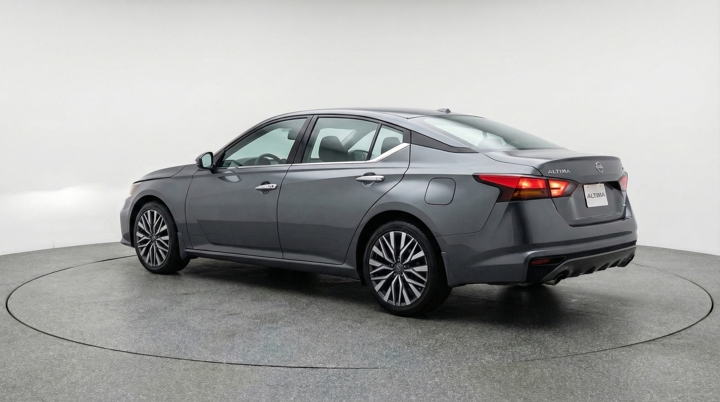 Thumbnail: 2025 Nissan Altima - 5