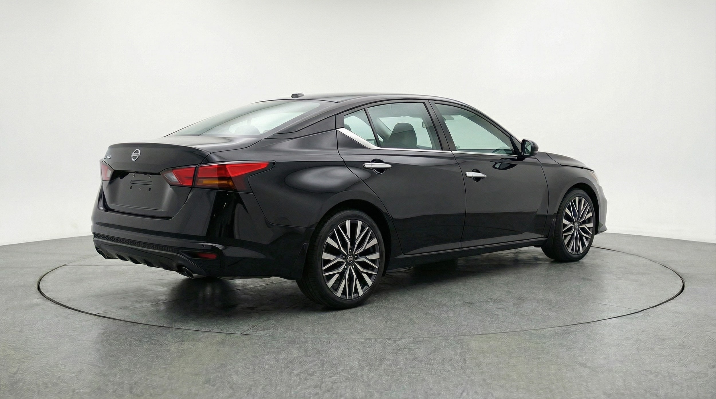 Thumbnail: 2025 Nissan Altima - 7