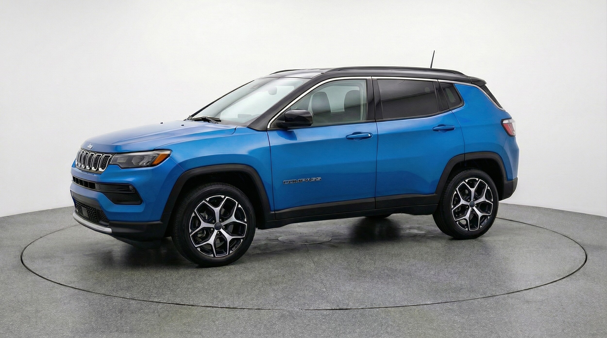 Thumbnail: 2025 Jeep Compass - 3