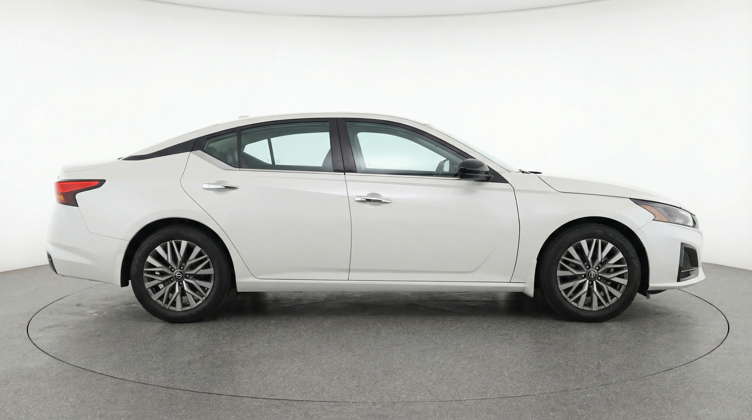 Thumbnail: 2025 Nissan Altima - 8