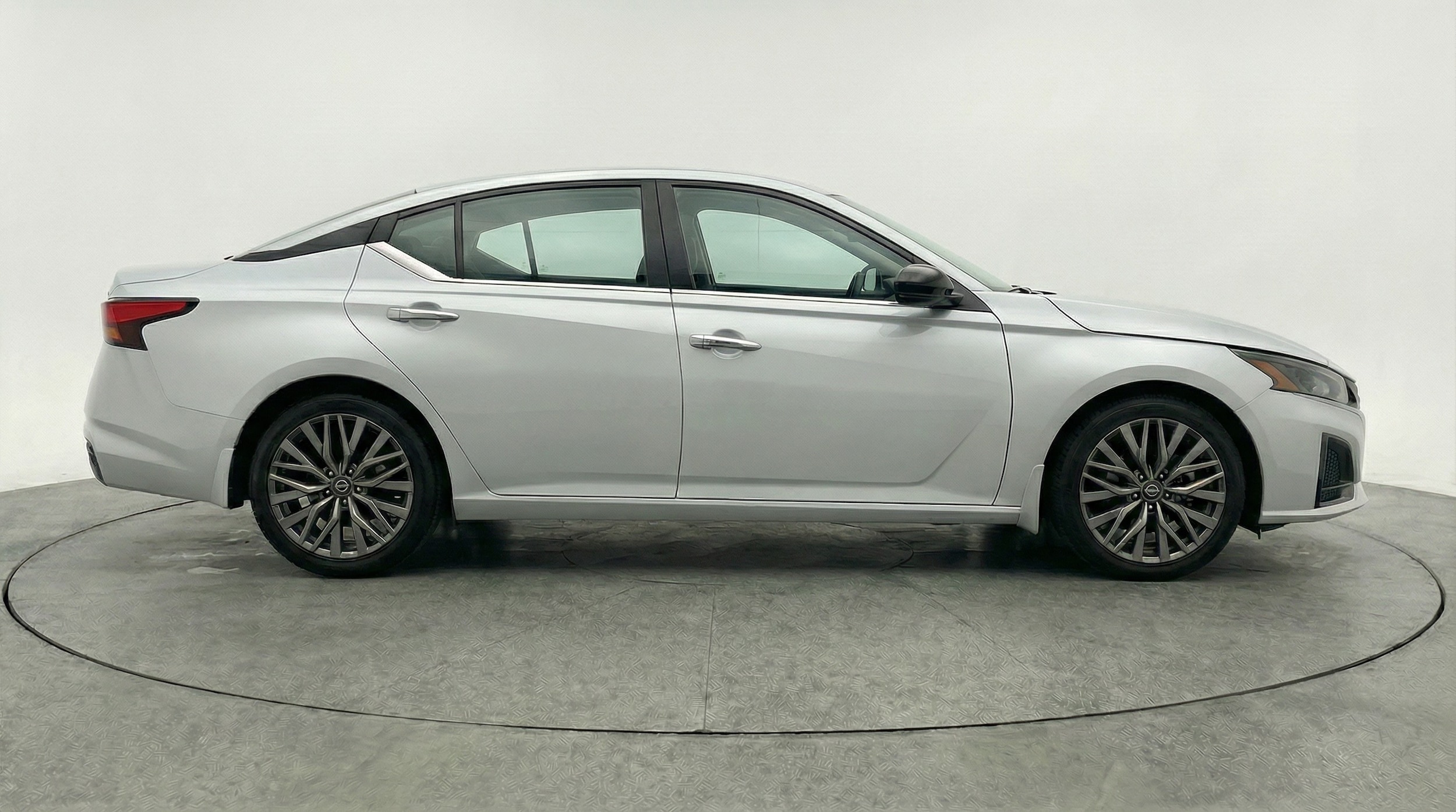 Thumbnail: 2025 Nissan Altima - 8