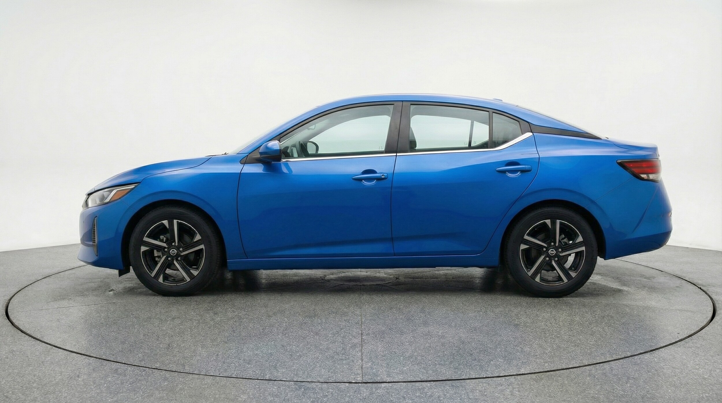 Thumbnail: 2025 Nissan Sentra - 4