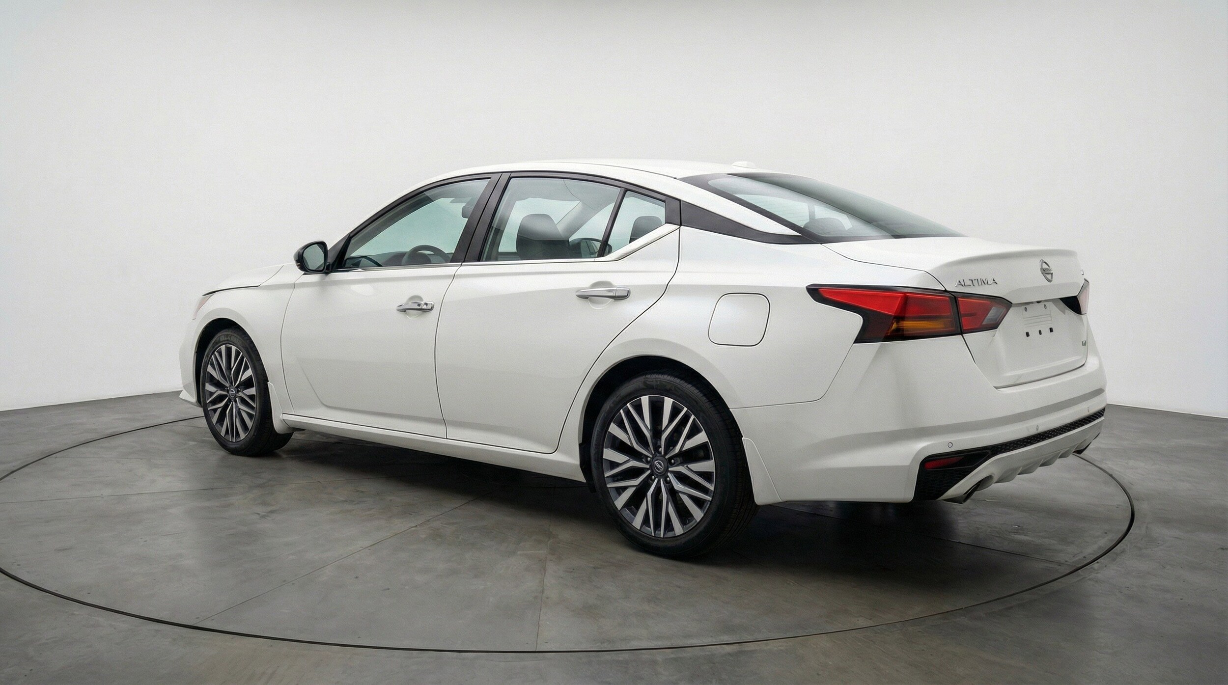 Thumbnail: 2025 Nissan Altima - 6