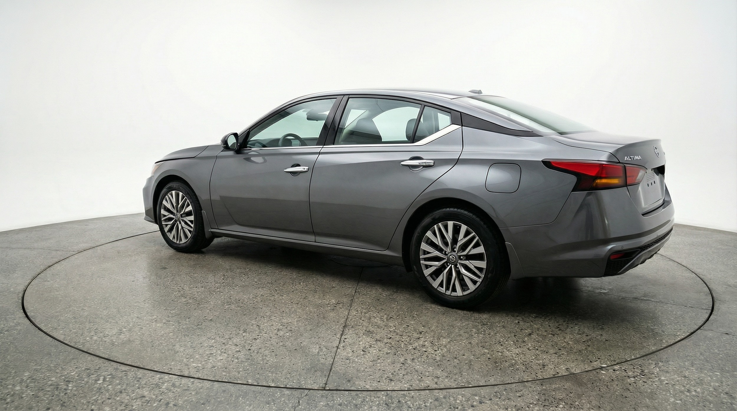 Thumbnail: 2025 Nissan Altima - 5