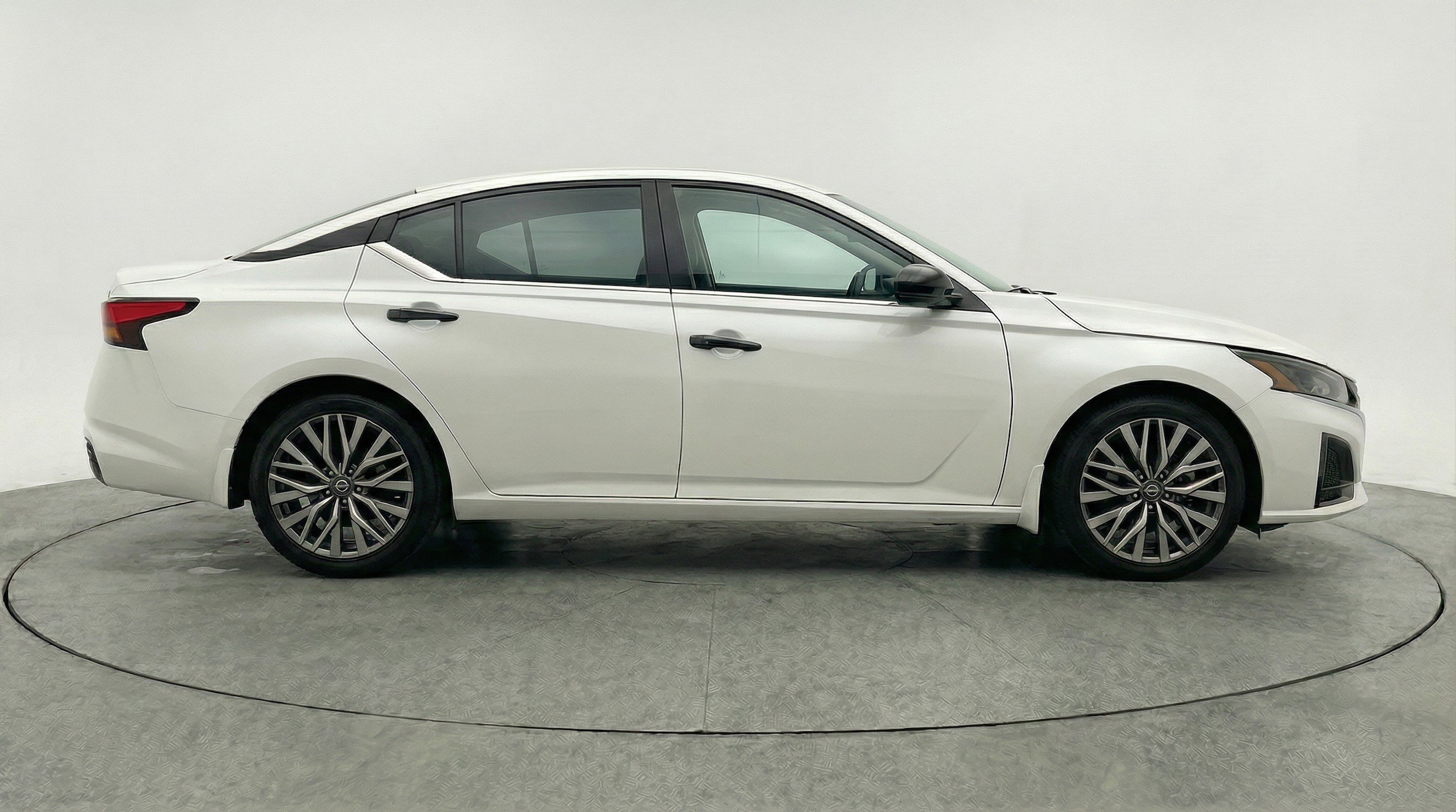 Thumbnail: 2025 Nissan Altima - 11