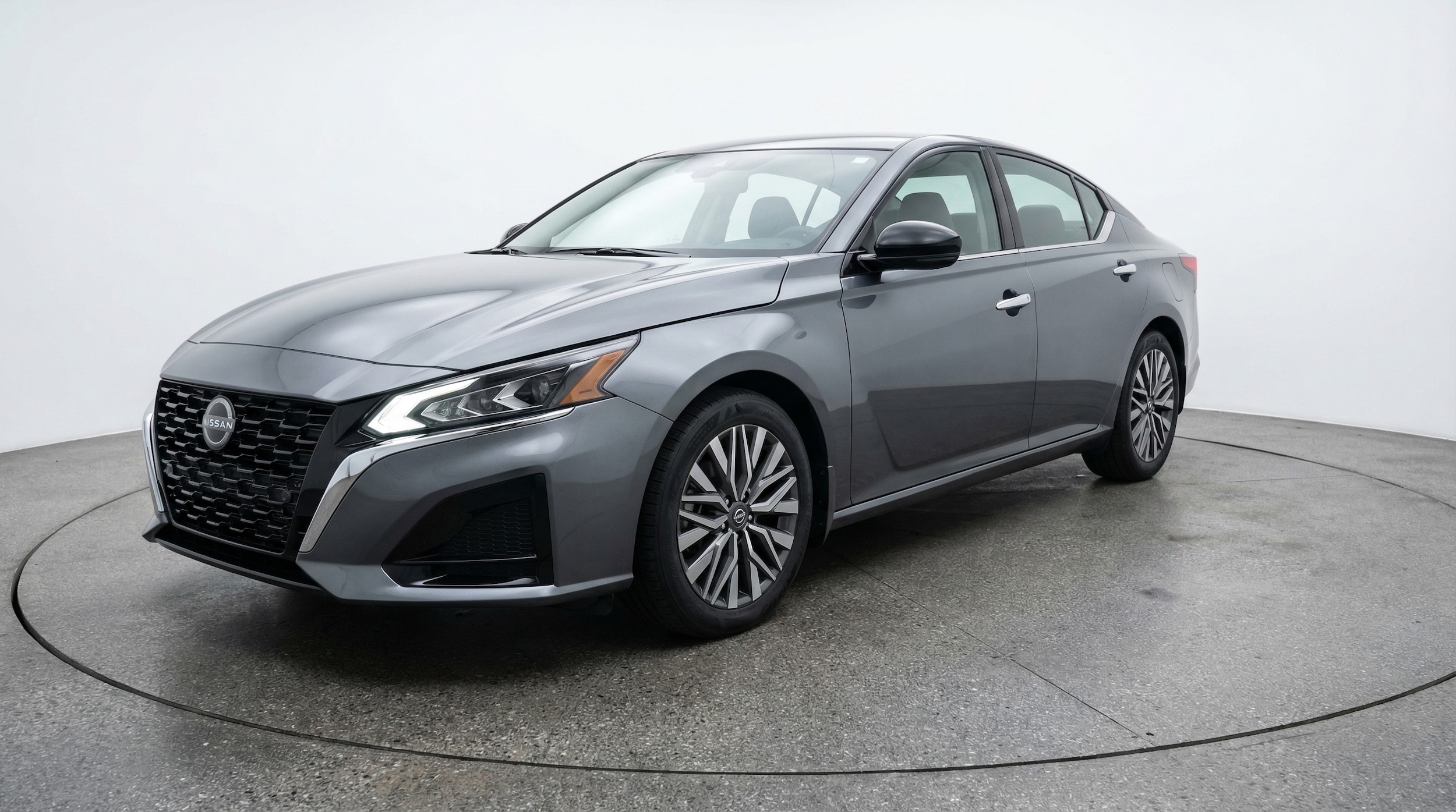 Thumbnail: 2025 Nissan Altima - 3