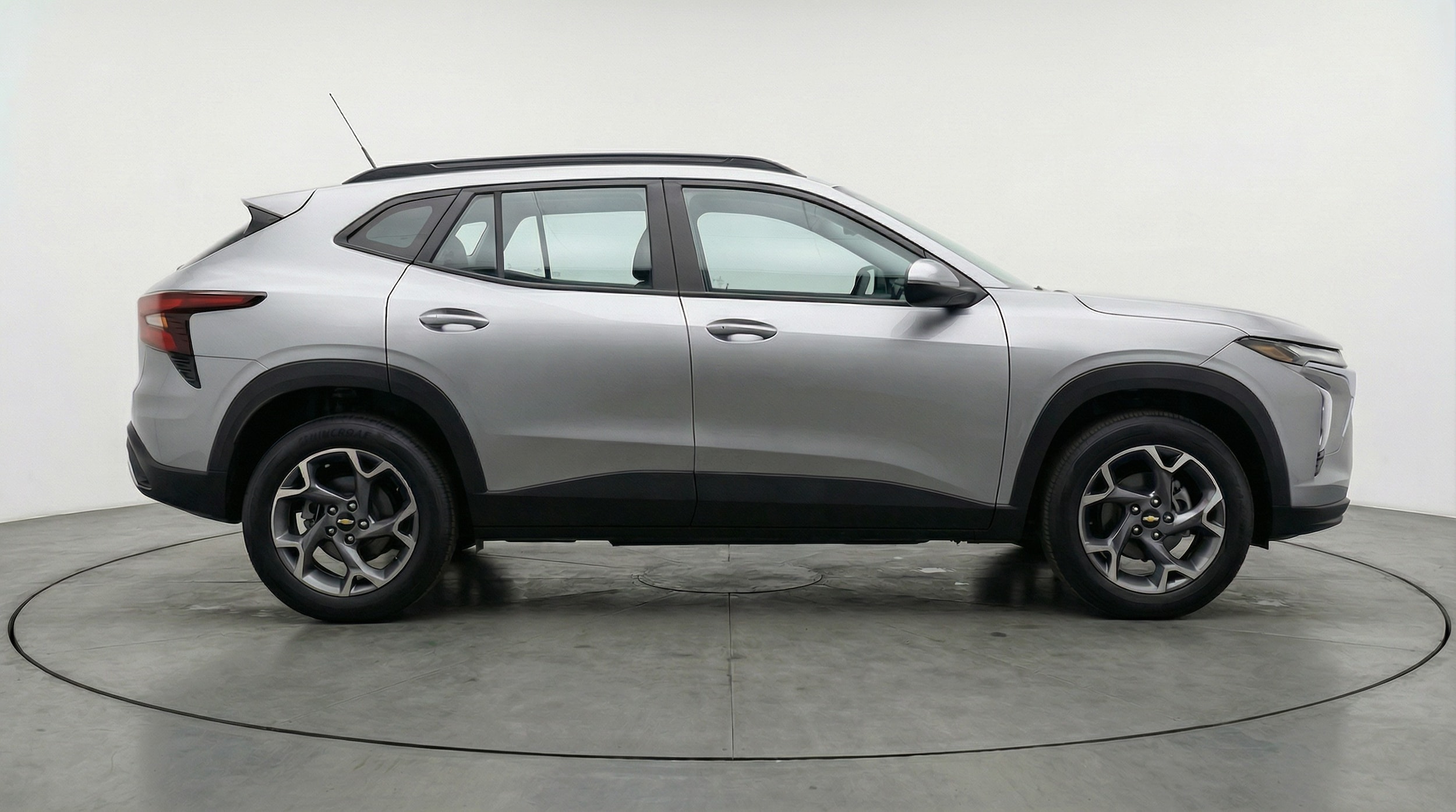 Thumbnail: 2025 Chevrolet Trax - 8