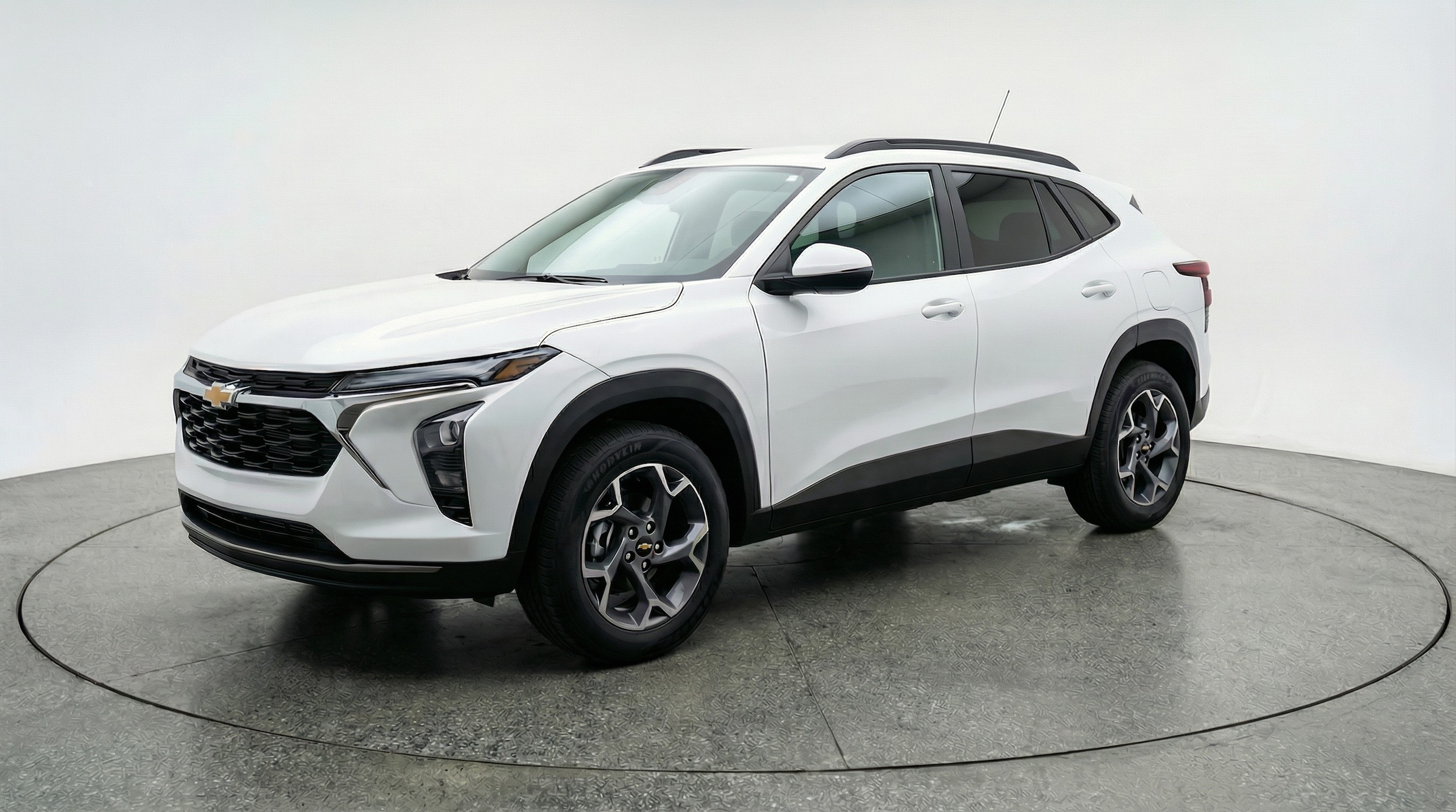 Thumbnail: 2025 Chevrolet Trax - 3