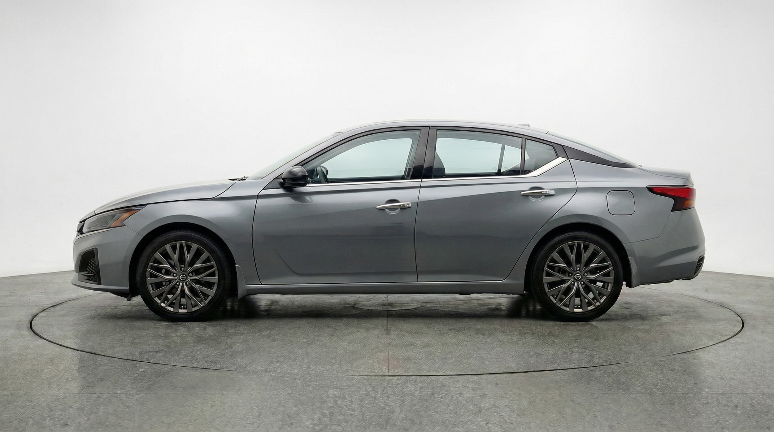 Thumbnail: 2025 Nissan Altima - 4