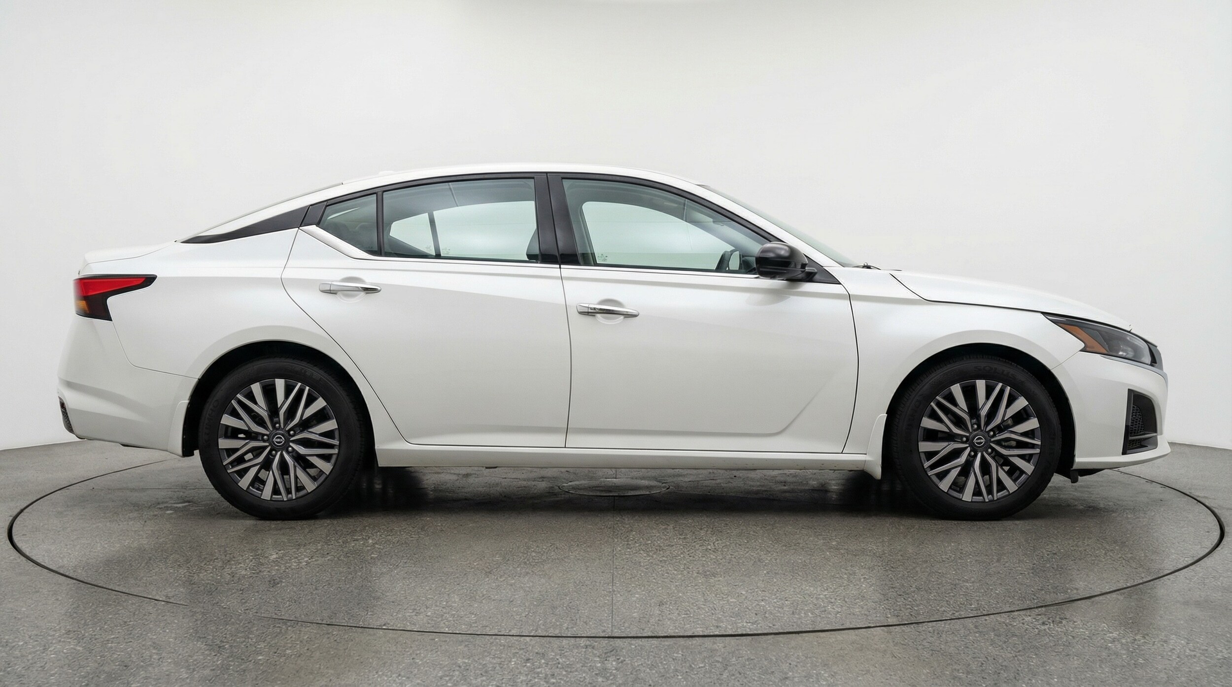 Thumbnail: 2025 Nissan Altima - 8