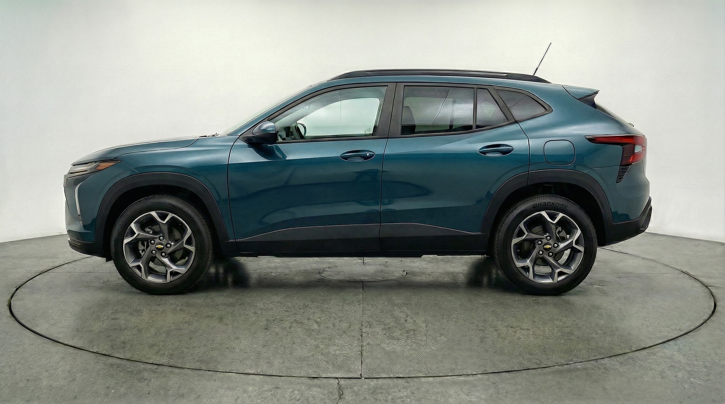 Thumbnail: 2025 Chevrolet Trax - 4