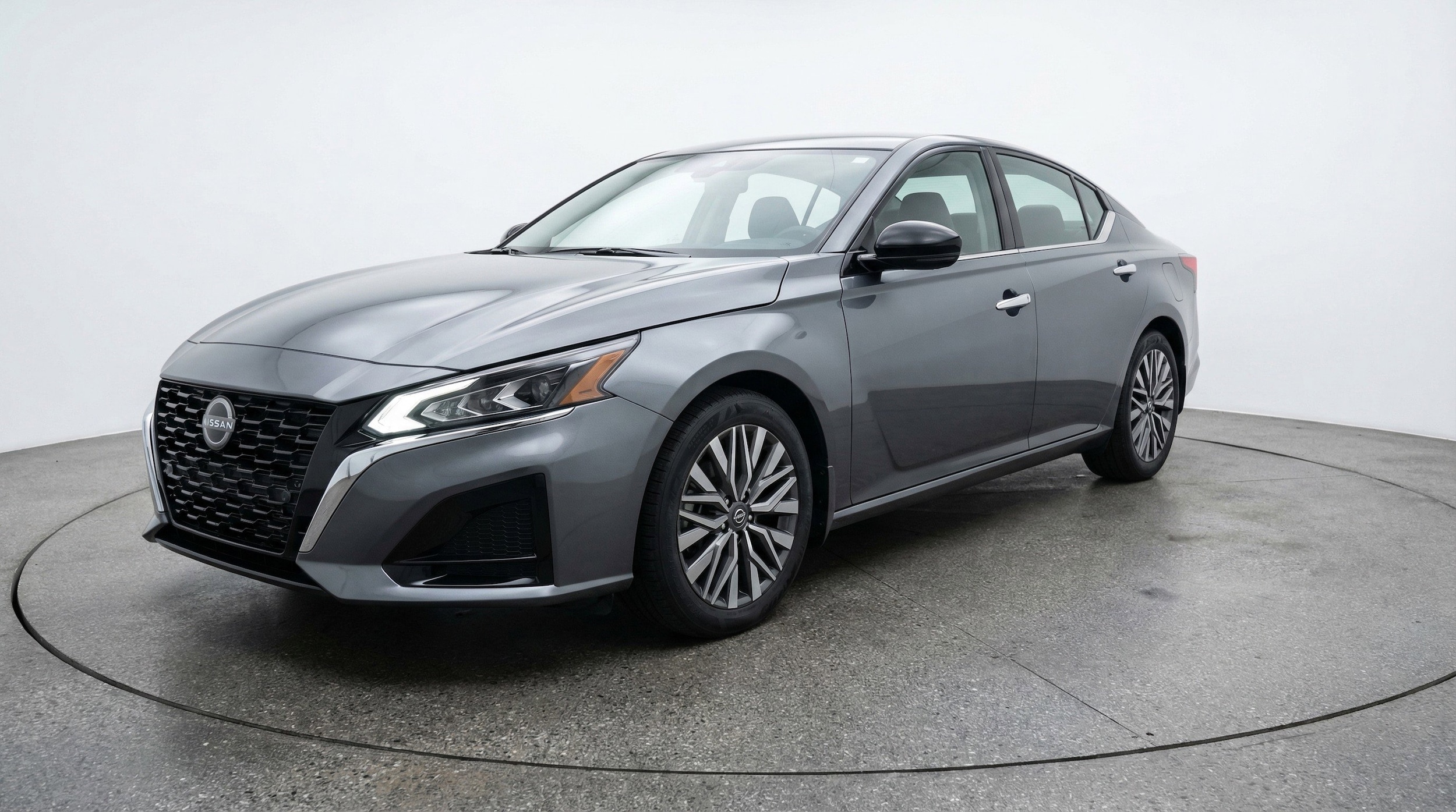 Thumbnail: 2025 Nissan Altima - 3