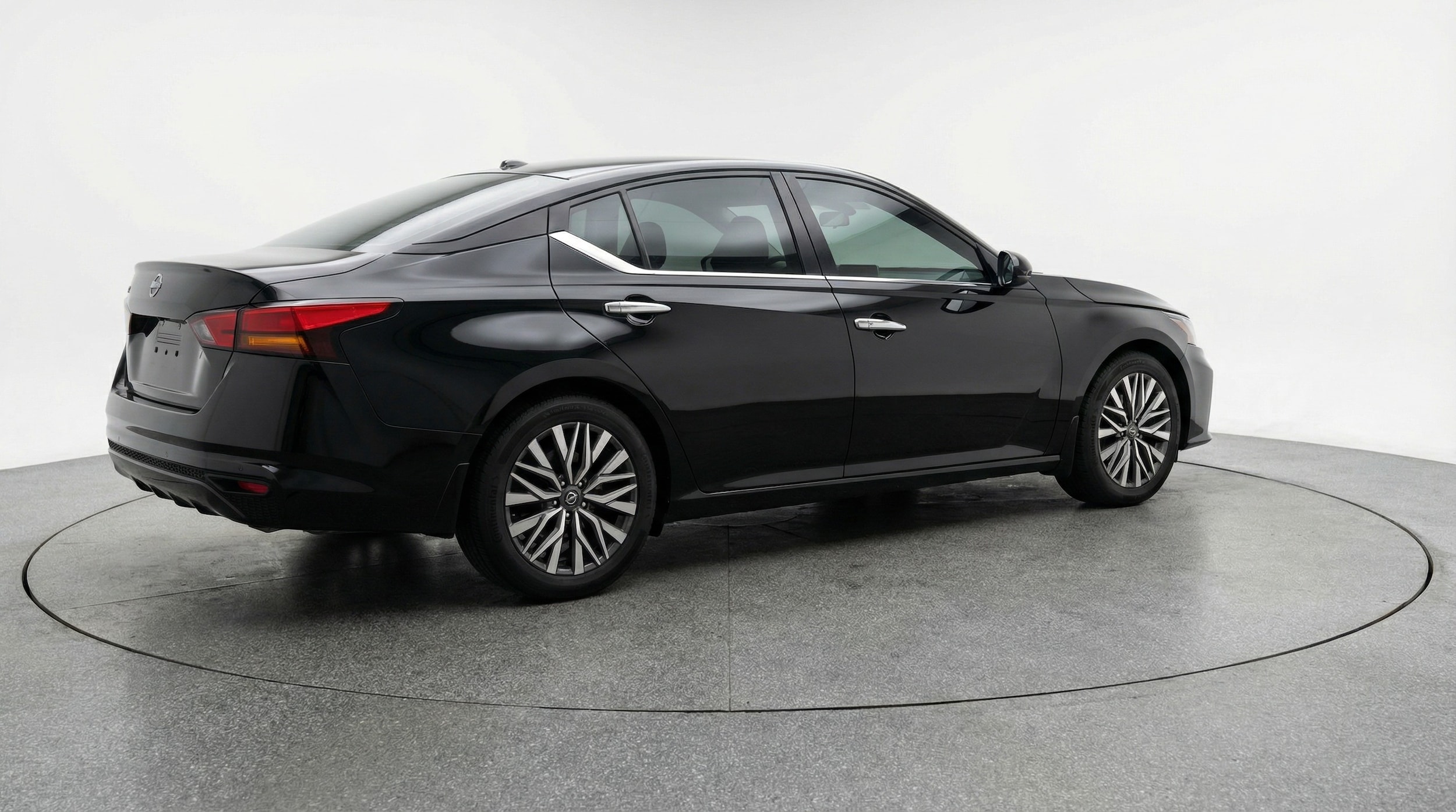 Thumbnail: 2025 Nissan Altima - 7