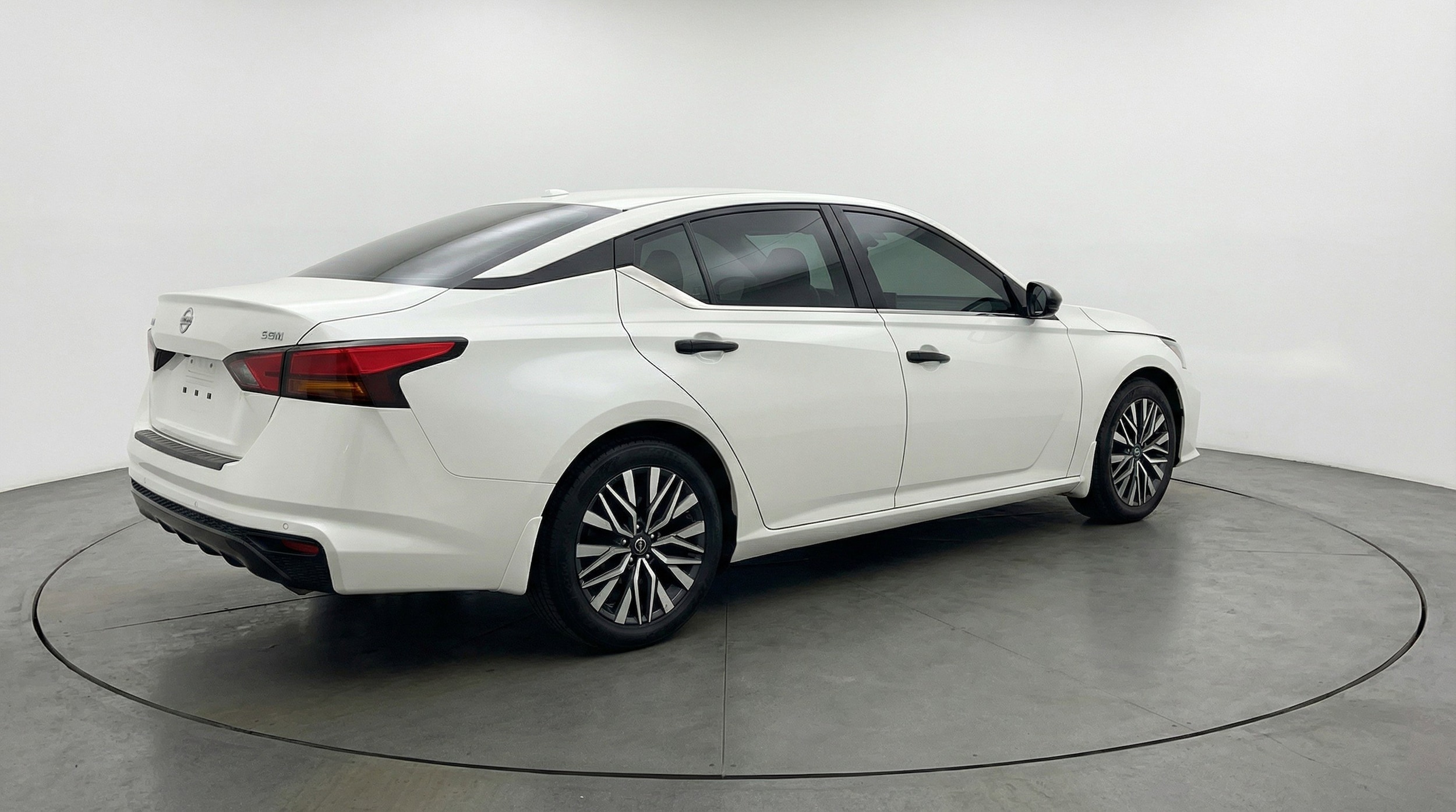 Thumbnail: 2025 Nissan Altima - 9