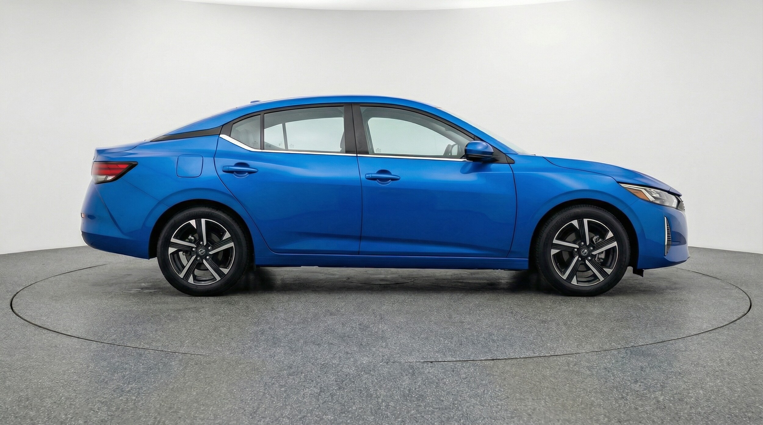 Thumbnail: 2025 Nissan Sentra - 8