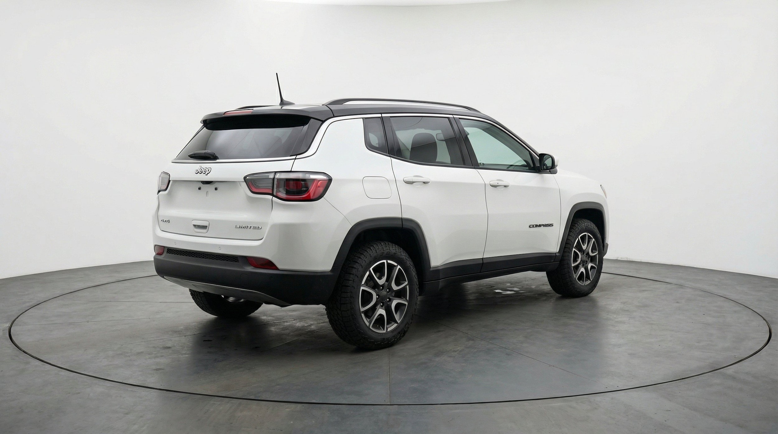 2025 Jeep Compass Trailhawk - Photo 9