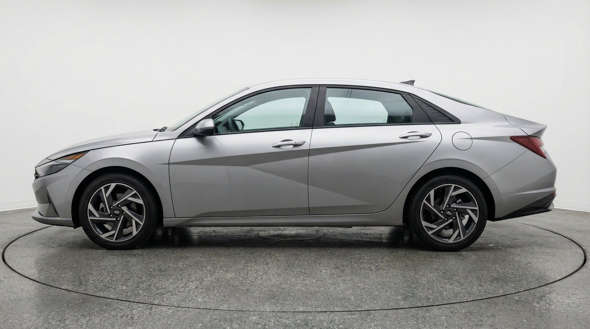 Thumbnail: 2025 Hyundai Elantra - 5