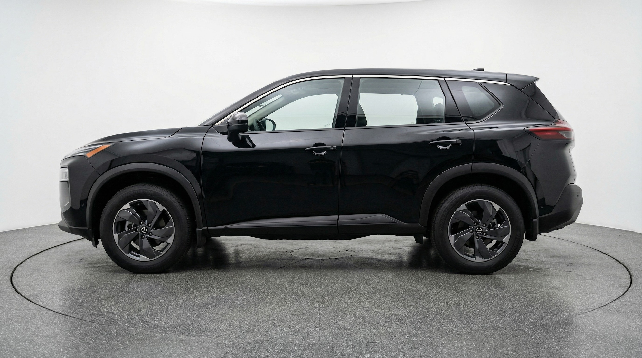 Thumbnail: 2025 Nissan Rogue - 4