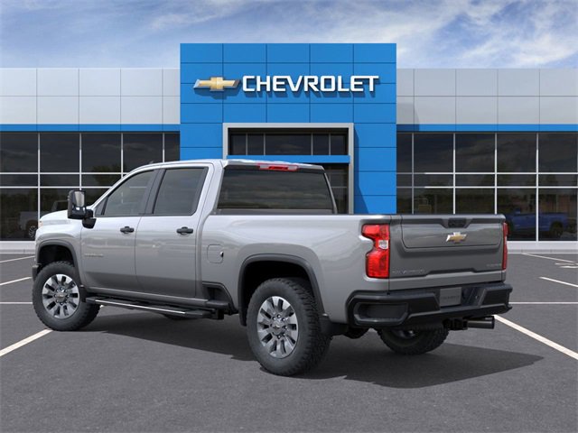 2026 Chevrolet Silverado 2500HD Custom photo 3