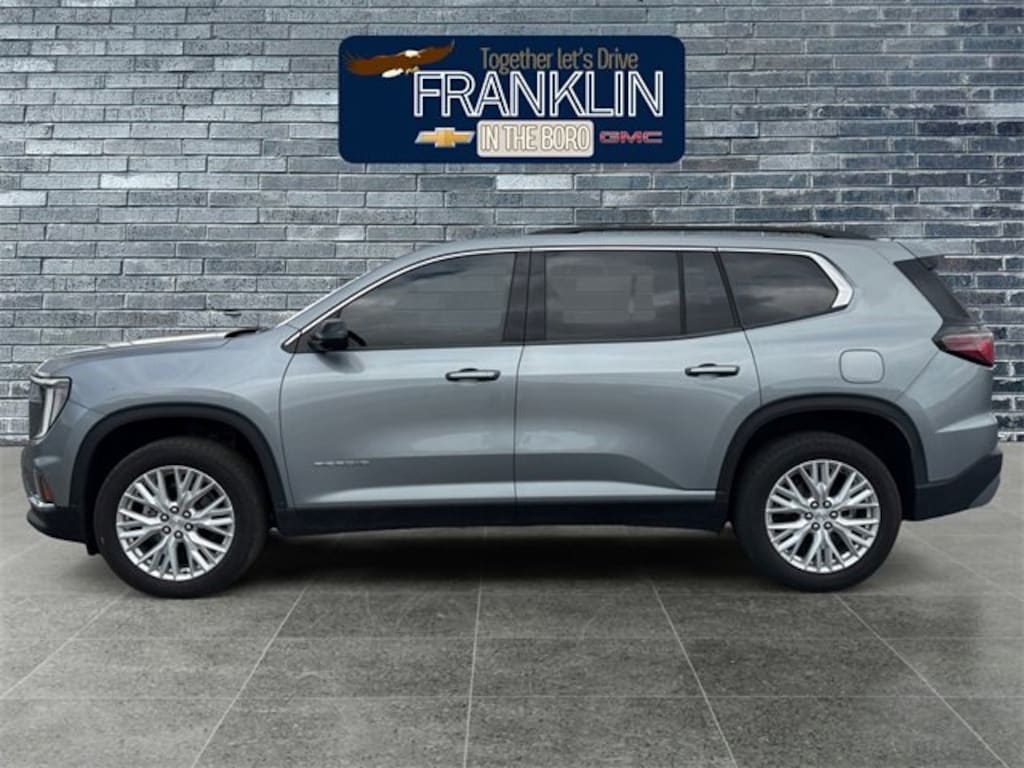 Used 2024 GMC Acadia Elevation SUV