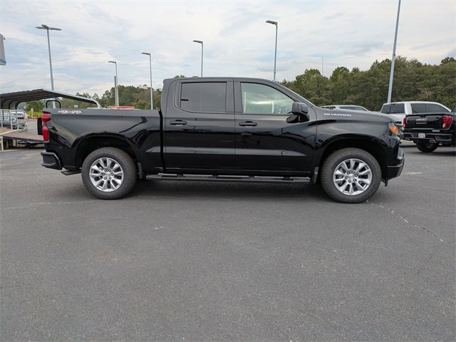 2026 Chevrolet Silverado 1500 Custom photo 3