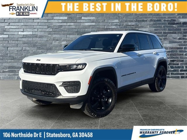 2023 Jeep Grand Cherokee Altitude's photo