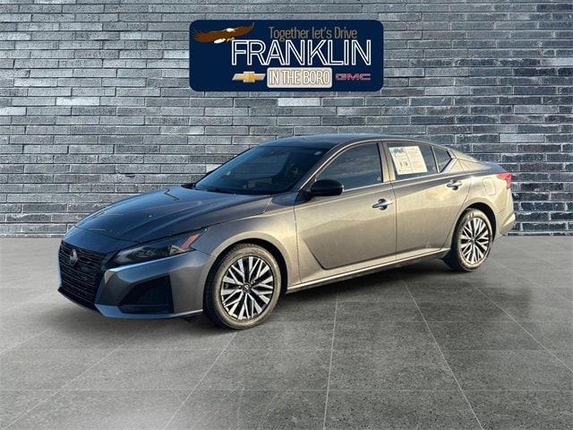 2024 Nissan Altima SV's photo