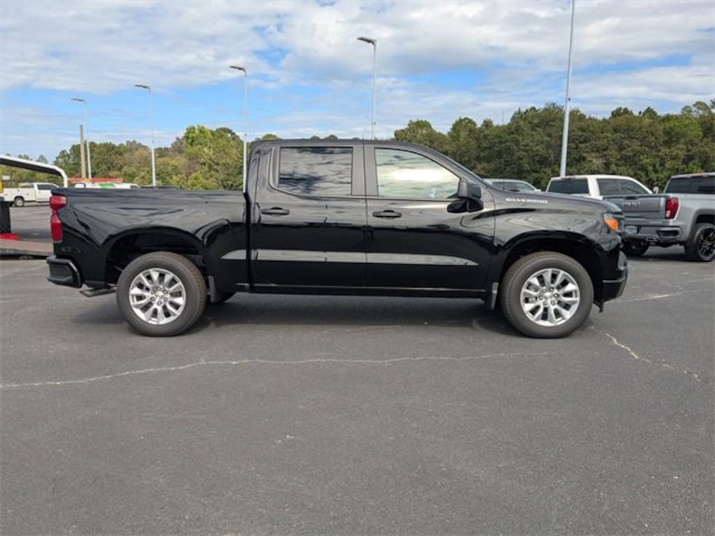 New 2026 Chevrolet Silverado 1500 Custom Truck