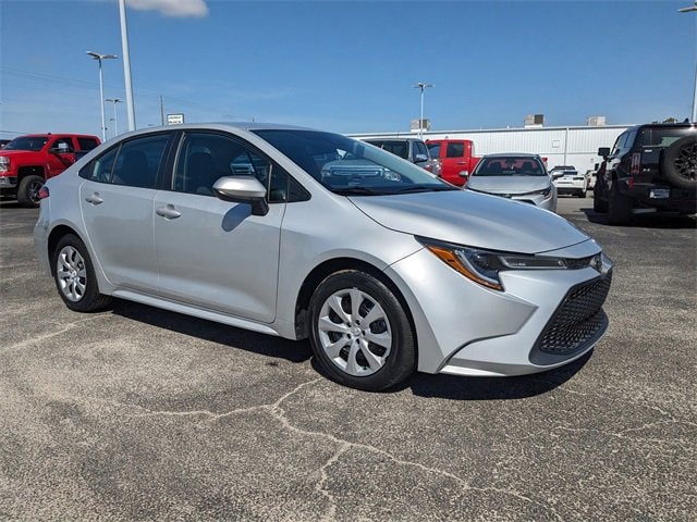 Used 2020 Toyota Corolla LE with VIN 5YFEPRAE7LP139536 for sale in Statesboro, GA