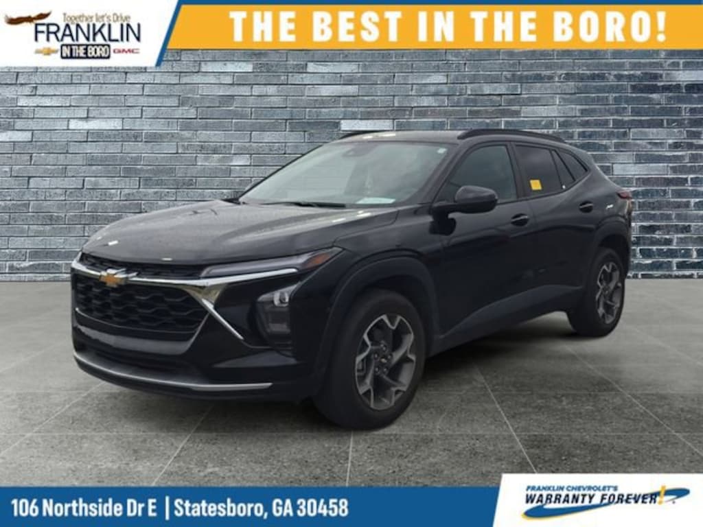 Used 2025 Chevrolet Trax LT SUV