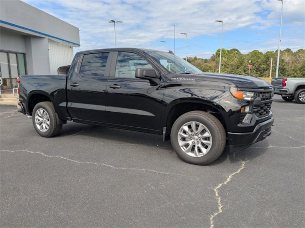 New 2026 Chevrolet Silverado 1500 Custom Truck