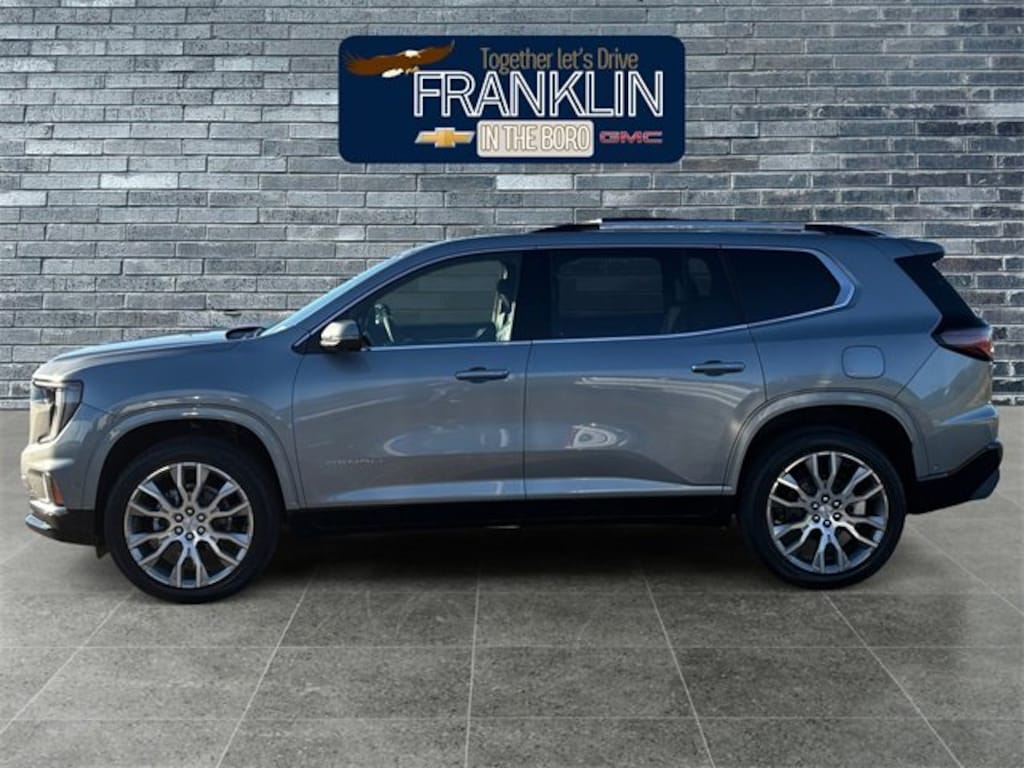 New 2026 GMC Acadia Denali SUV