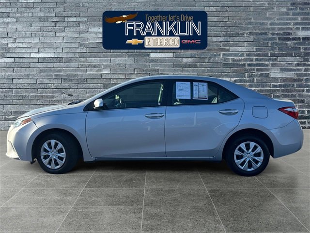 2014 Toyota Corolla L photo 2