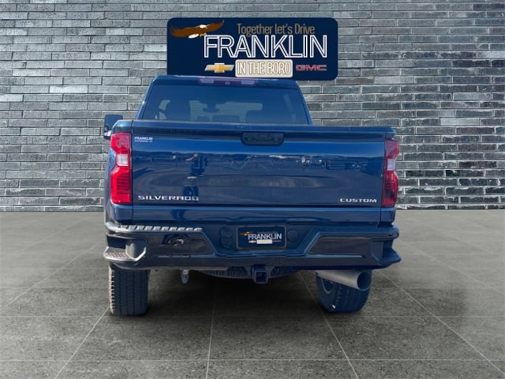Used 2023 Chevrolet Silverado 2500 HD Custom Truck Crew Cab
