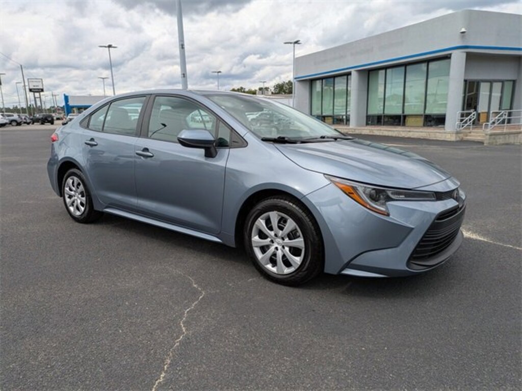 Used 2023 Toyota Corolla LE Sedan