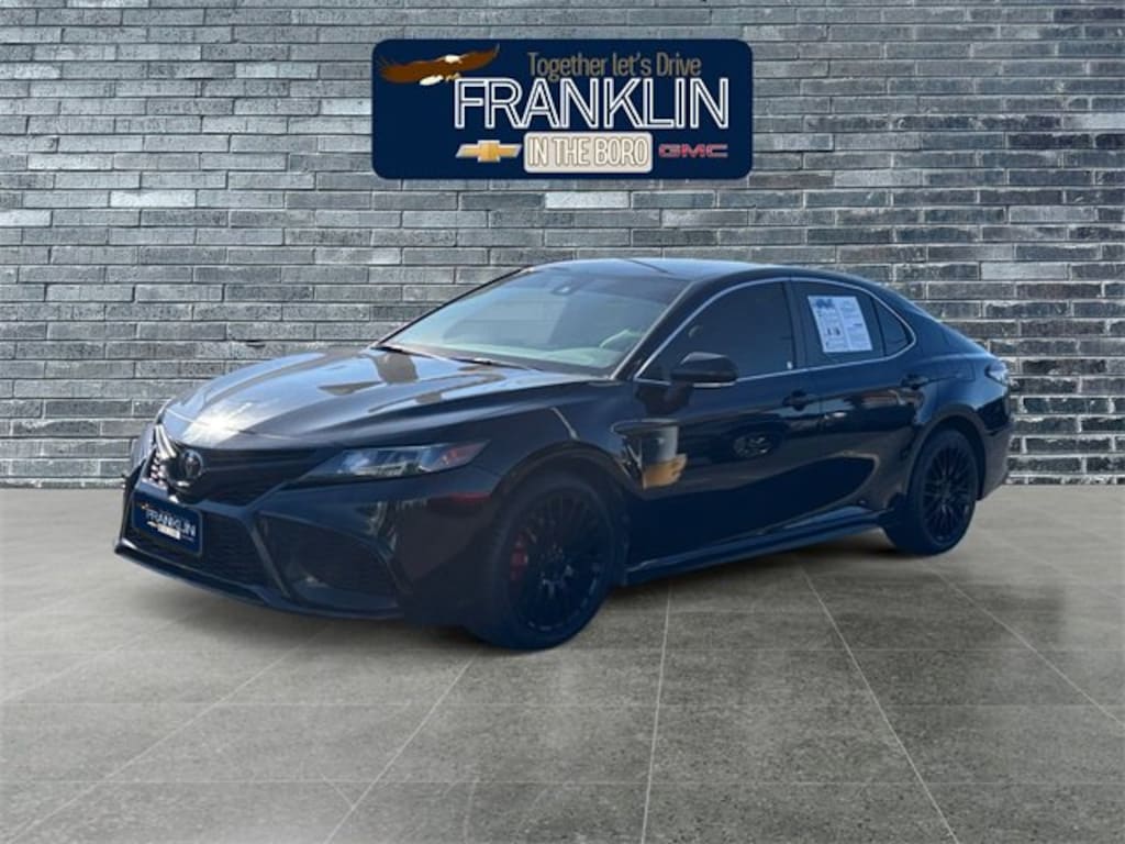 Used 2024 Toyota Camry SE Sedan