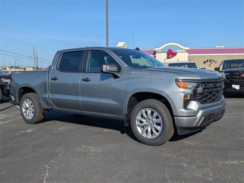 New 2026 Chevrolet Silverado 1500 Custom Truck