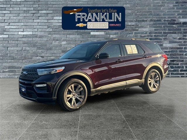 2022 Ford Explorer XLT's photo