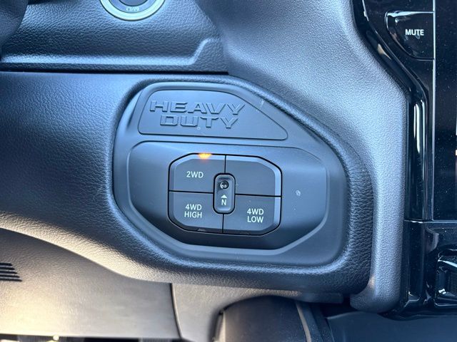 2025 RAM 2500 Laramie - Photo 32