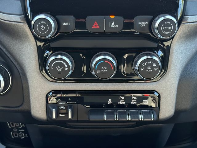 2025 RAM 1500 Tradesman - Photo 16