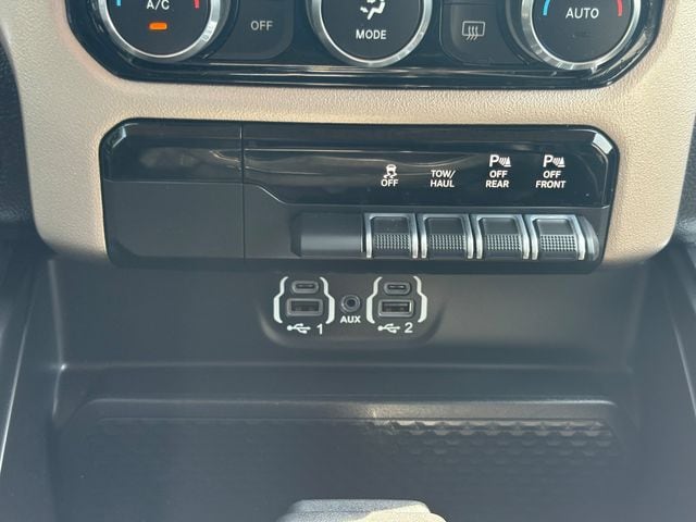 2020 RAM Ram 1500 Pickup Laramie - Photo 19